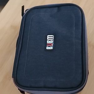 BUBM 9.7'' Tablet Cable Managment Handbag/Electronics Accessories NWOT